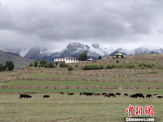 重走十八軍進(jìn)藏路：不忘歷史，才能堅(jiān)定信念