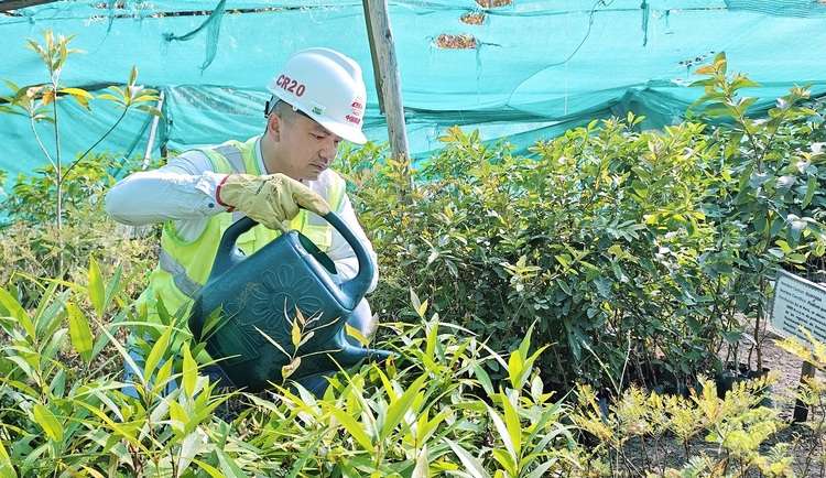 資訊有故事丨秘魯安第斯國(guó)家公路項(xiàng)目 “為當(dāng)?shù)孛癖娦藿ㄐ腋：陀颜x之路”