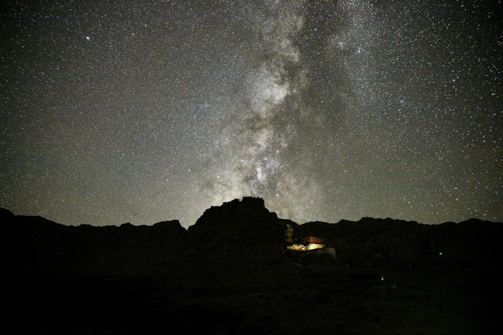 阿里暗夜星空。旦真次旦攝